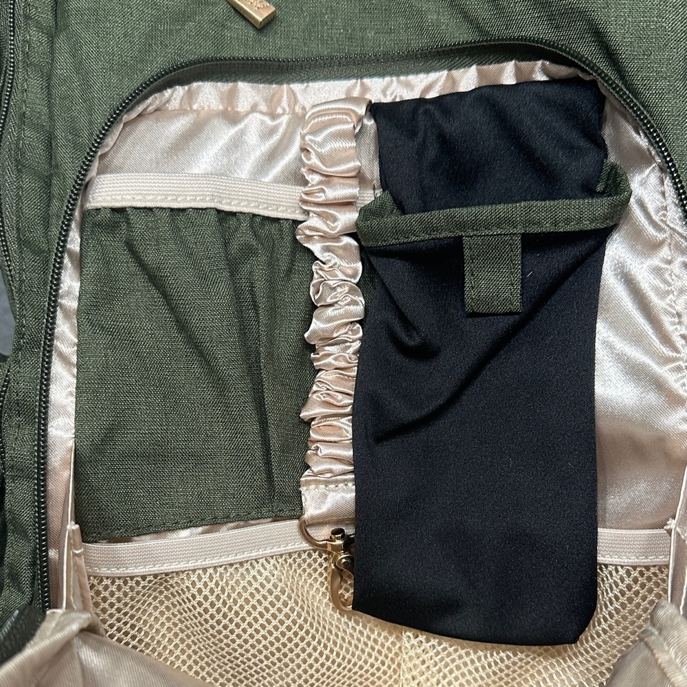 Ju-Ju-Be Be Right Olive Backpack diaper bag  with Gold Accents - Picture 3 of 12